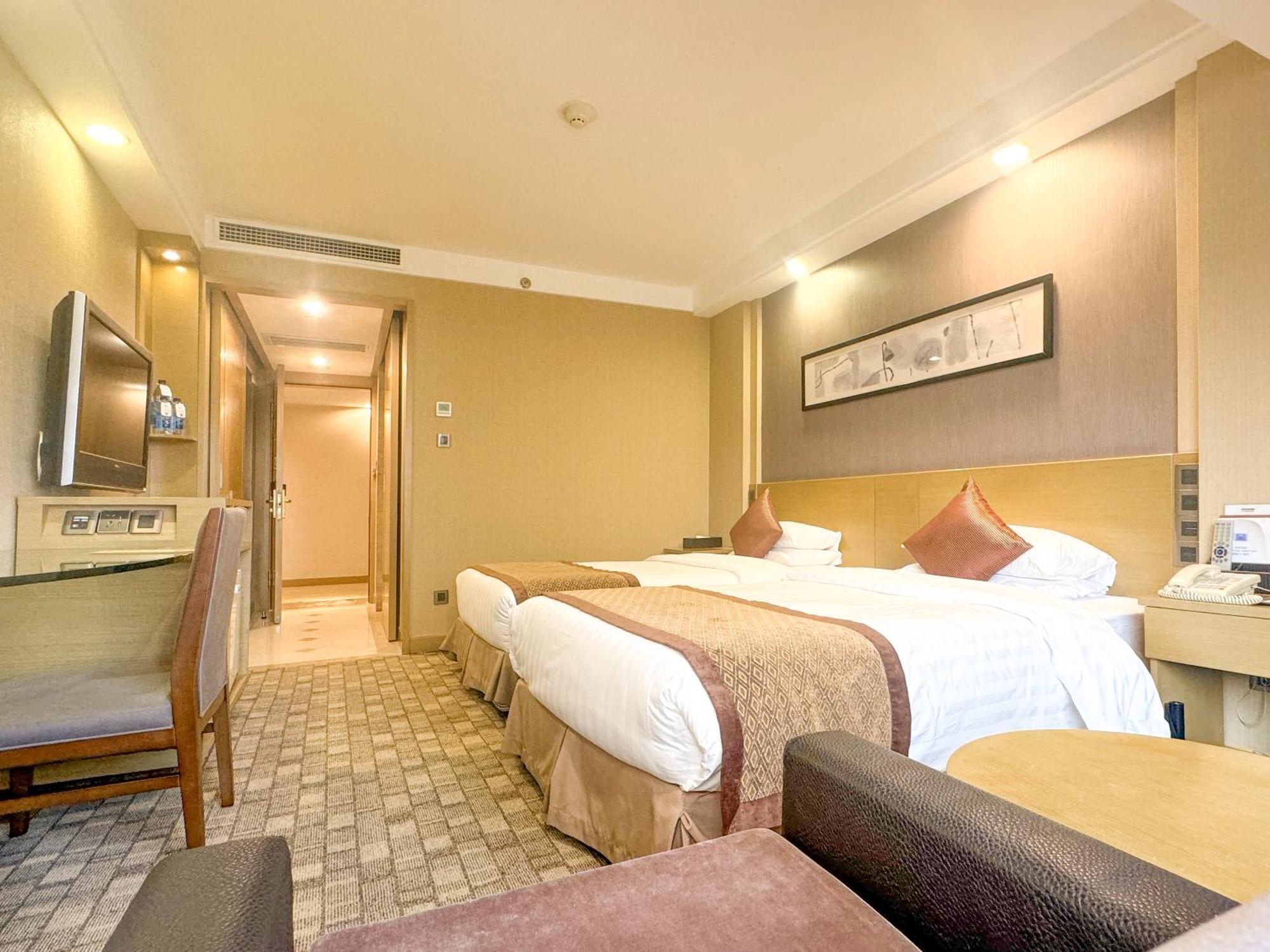 Beijing New Century Hotel Exterior photo
