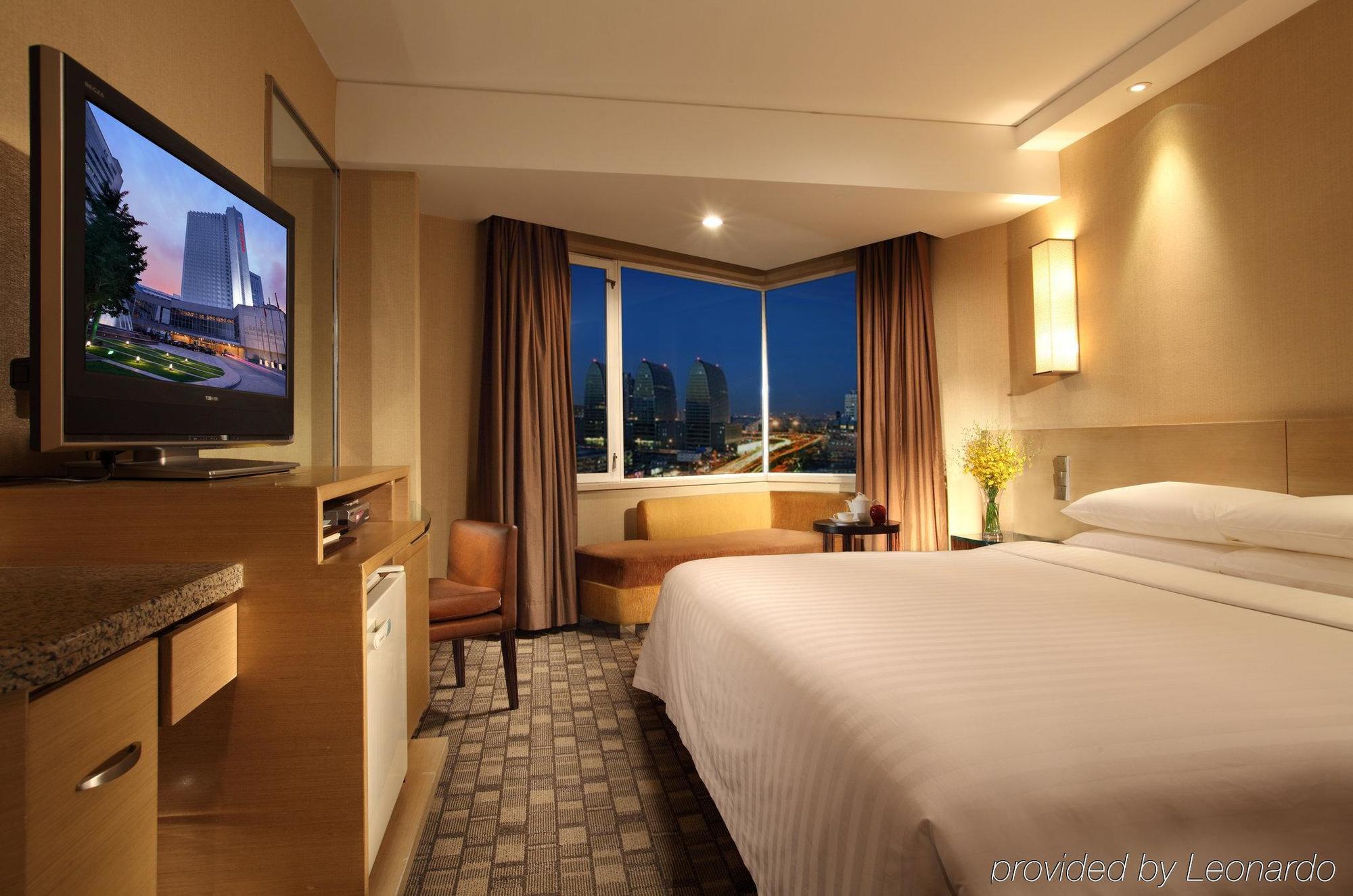 Beijing New Century Hotel Exterior photo