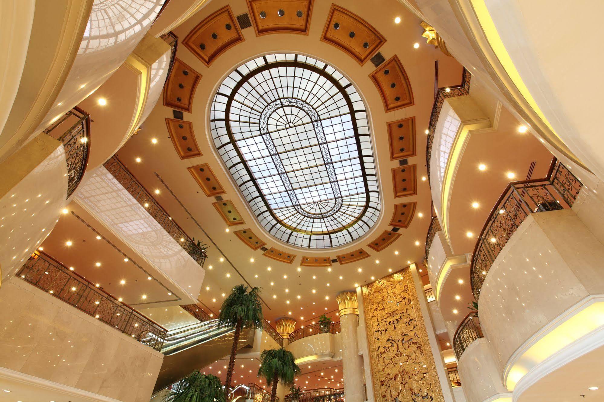 Beijing New Century Hotel Exterior photo