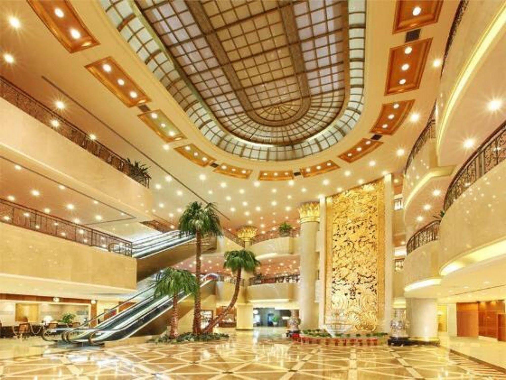 Beijing New Century Hotel Exterior photo